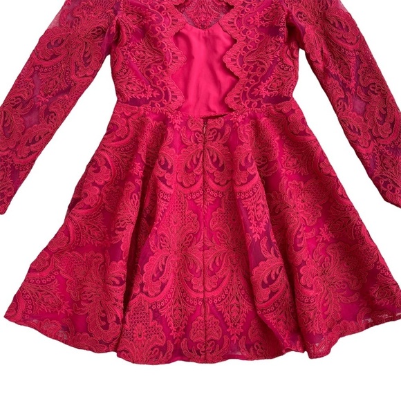 Saylor Red Raspberry Rita Lace dress - Picture 9 of 15